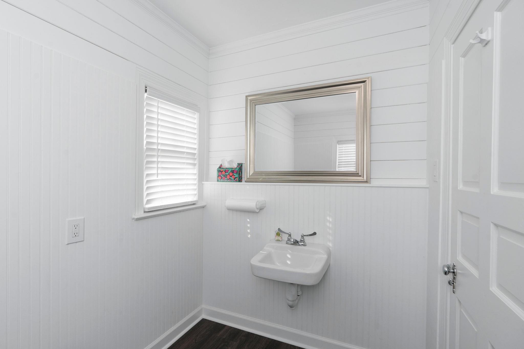 30 LADD RD, FISHERSVILLE, Virginia 22939, ,Commercial,30 LADD RD,673972 MLS # 673972