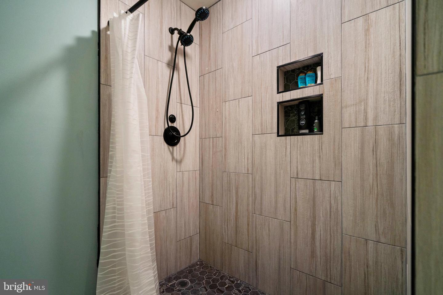 27472 STRAWBERRY HILL RD, RHOADESVILLE, Virginia 22542, 4 Bedrooms Bedrooms, ,3 BathroomsBathrooms,Farm,For sale,27472 STRAWBERRY HILL RD,VAOR2013350 MLS # VAOR2013350