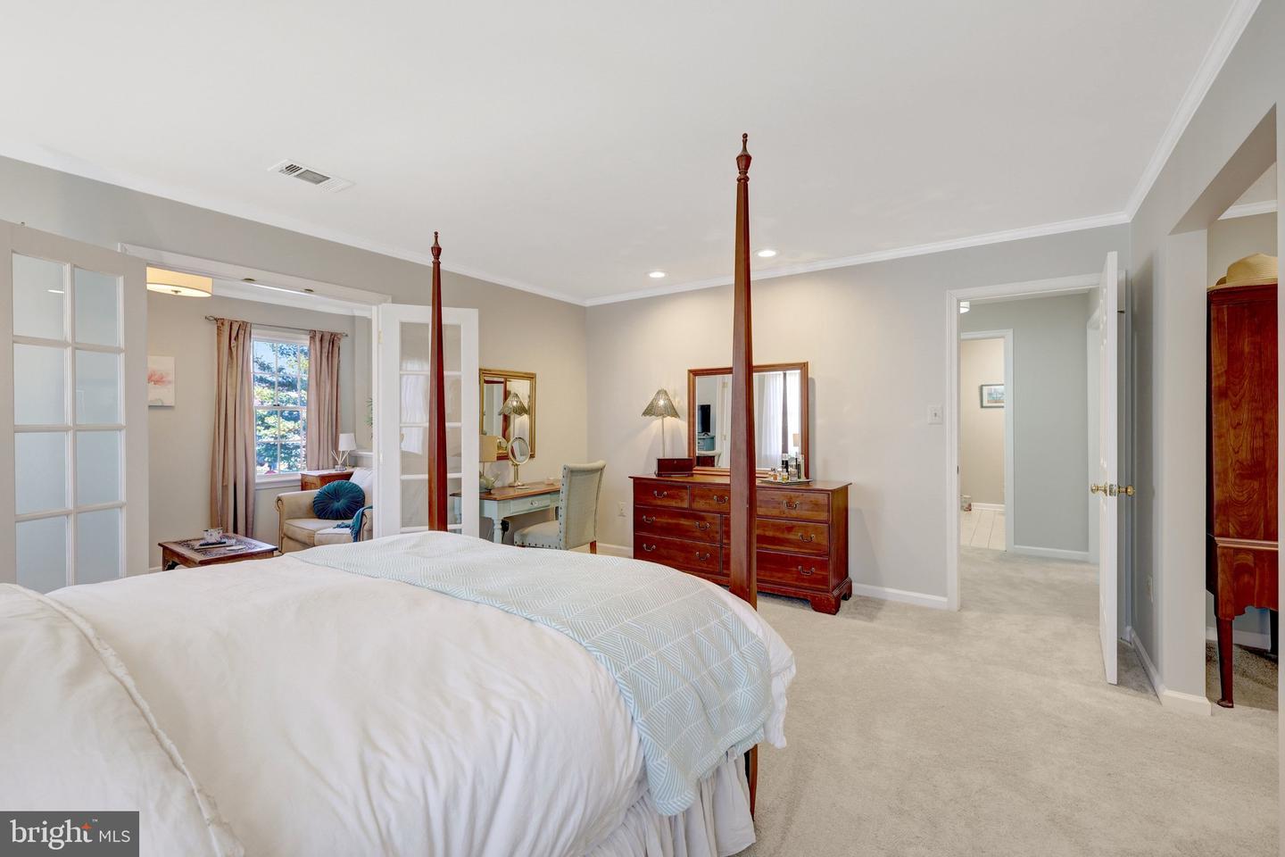 21039 BARCROFT WAY, STERLING, Virginia 20164, 3 Bedrooms Bedrooms, ,2 BathroomsBathrooms,Residential,For sale,21039 BARCROFT WAY,VALO2091662 MLS # VALO2091662