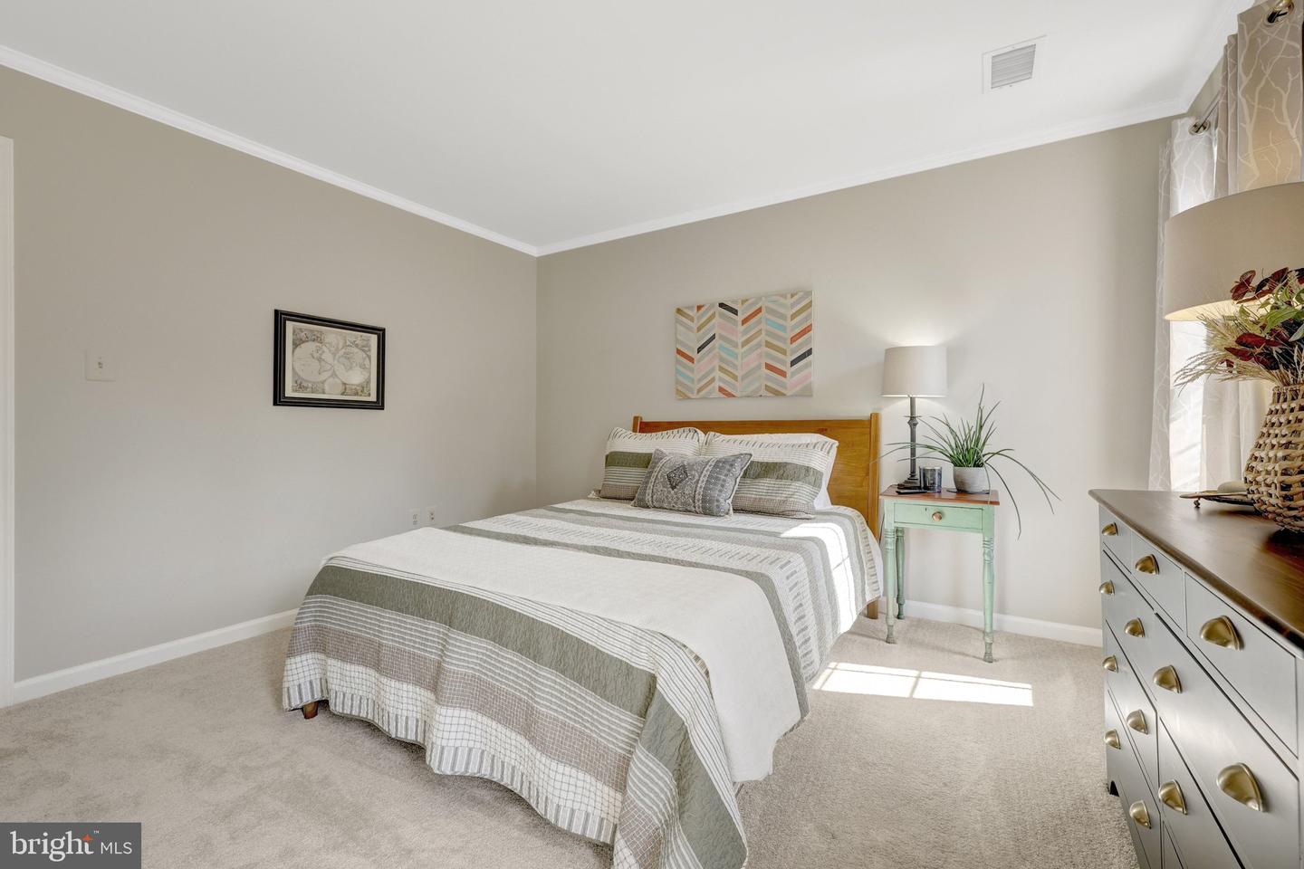 21039 BARCROFT WAY, STERLING, Virginia 20164, 3 Bedrooms Bedrooms, ,2 BathroomsBathrooms,Residential,For sale,21039 BARCROFT WAY,VALO2091662 MLS # VALO2091662