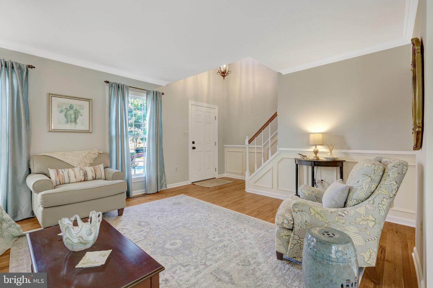 21039 BARCROFT WAY, STERLING, Virginia 20164, 3 Bedrooms Bedrooms, ,2 BathroomsBathrooms,Residential,For sale,21039 BARCROFT WAY,VALO2091662 MLS # VALO2091662