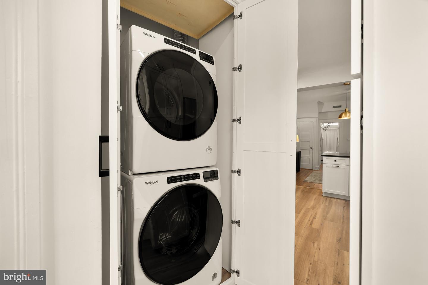 659 MARYLAND AVE NE, WASHINGTON, District Of Columbia 20002, 4 Bedrooms Bedrooms, ,3 BathroomsBathrooms,Residential,For sale,659 MARYLAND AVE NE,DCDC2220282 MLS # DCDC2220282