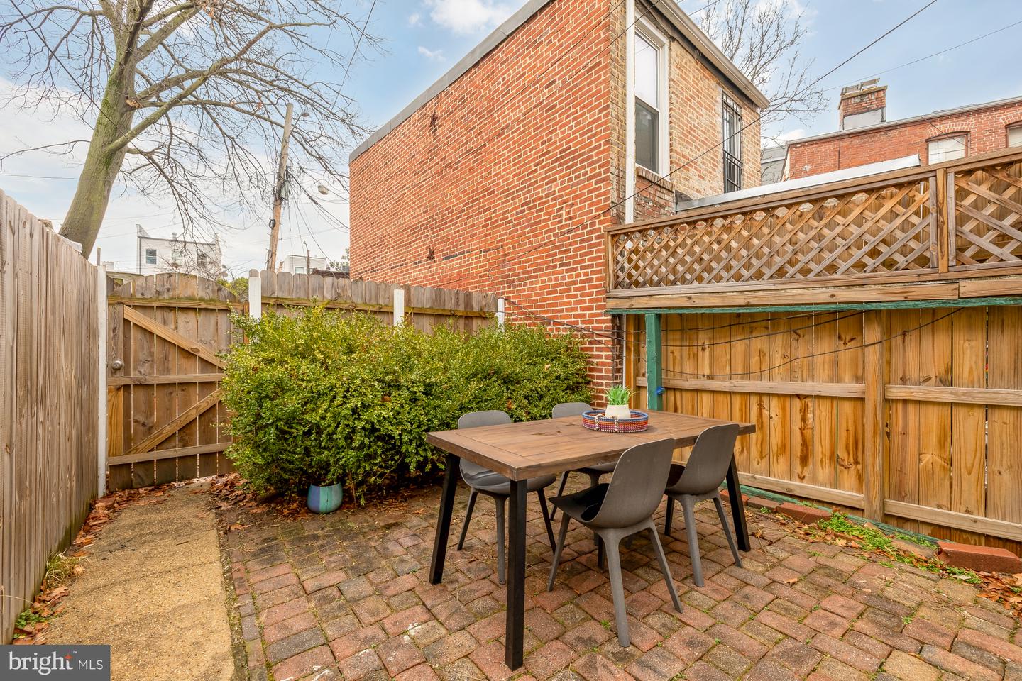 659 MARYLAND AVE NE, WASHINGTON, District Of Columbia 20002, 4 Bedrooms Bedrooms, ,3 BathroomsBathrooms,Residential,For sale,659 MARYLAND AVE NE,DCDC2220282 MLS # DCDC2220282