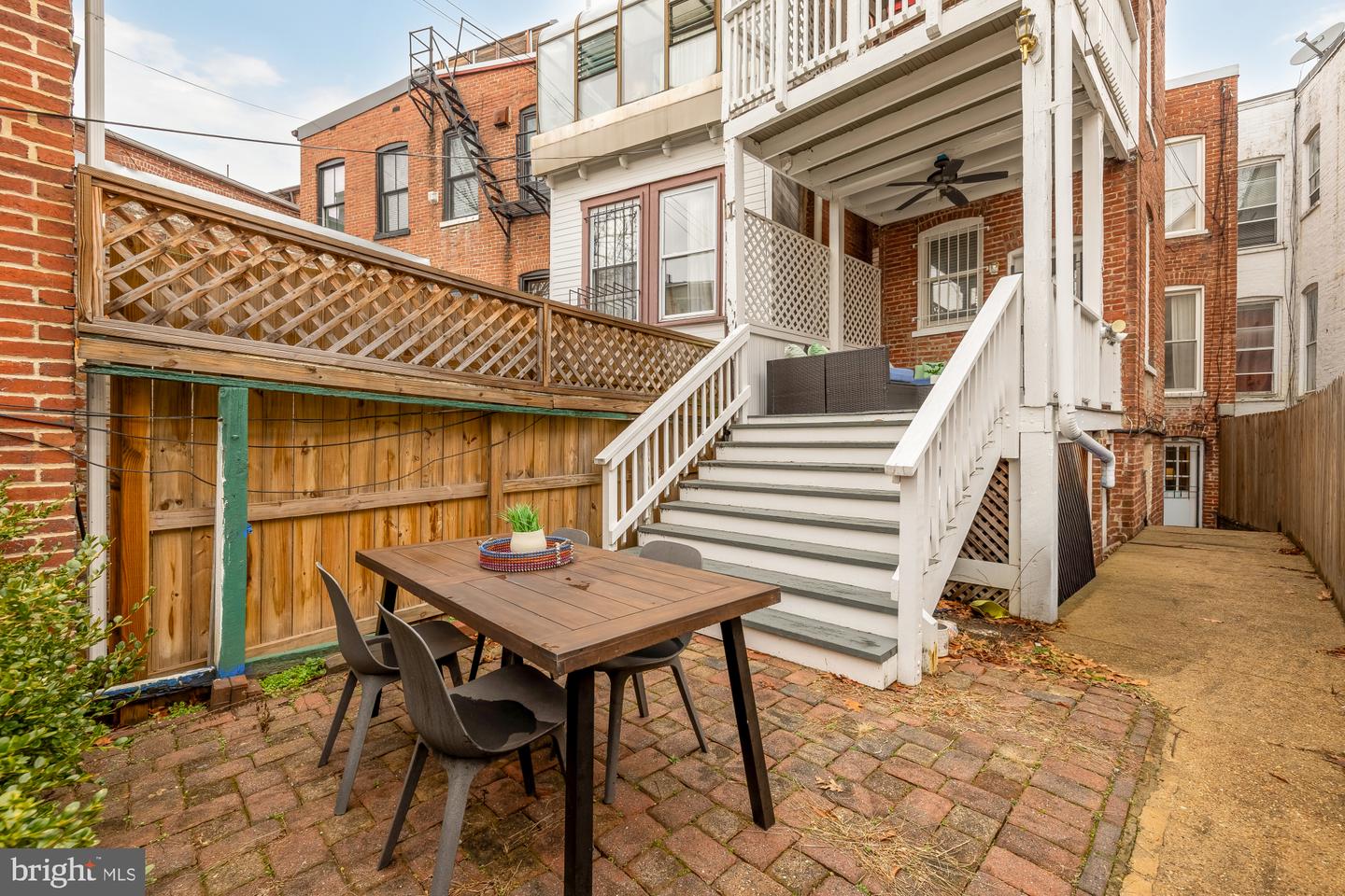 659 MARYLAND AVE NE, WASHINGTON, District Of Columbia 20002, 4 Bedrooms Bedrooms, ,3 BathroomsBathrooms,Residential,For sale,659 MARYLAND AVE NE,DCDC2220282 MLS # DCDC2220282