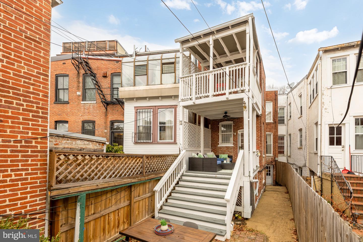 659 MARYLAND AVE NE, WASHINGTON, District Of Columbia 20002, 4 Bedrooms Bedrooms, ,3 BathroomsBathrooms,Residential,For sale,659 MARYLAND AVE NE,DCDC2220282 MLS # DCDC2220282