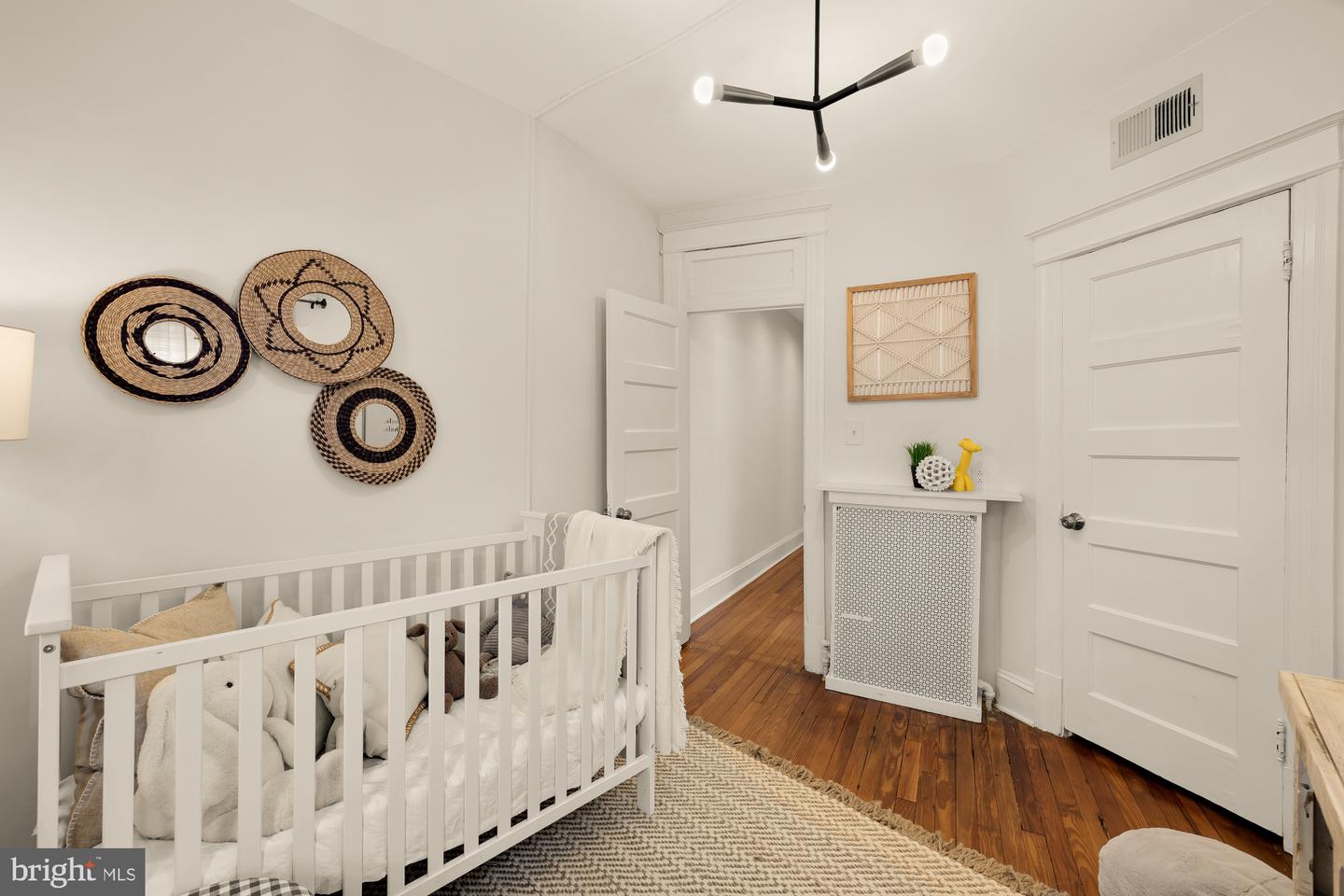 659 MARYLAND AVE NE, WASHINGTON, District Of Columbia 20002, 4 Bedrooms Bedrooms, ,3 BathroomsBathrooms,Residential,For sale,659 MARYLAND AVE NE,DCDC2220282 MLS # DCDC2220282