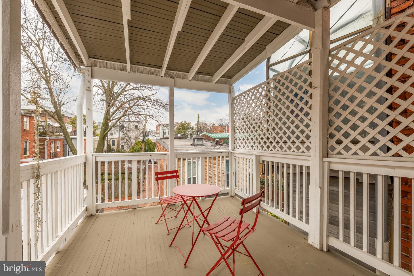 659 MARYLAND AVE NE, WASHINGTON, District Of Columbia 20002, 4 Bedrooms Bedrooms, ,3 BathroomsBathrooms,Residential,For sale,659 MARYLAND AVE NE,DCDC2220282 MLS # DCDC2220282