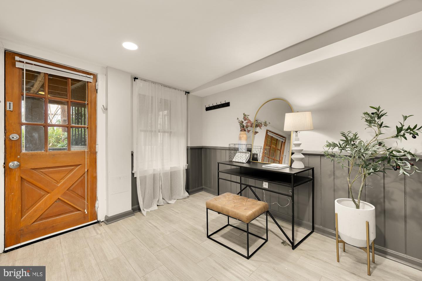 659 MARYLAND AVE NE, WASHINGTON, District Of Columbia 20002, 4 Bedrooms Bedrooms, ,3 BathroomsBathrooms,Residential,For sale,659 MARYLAND AVE NE,DCDC2220282 MLS # DCDC2220282