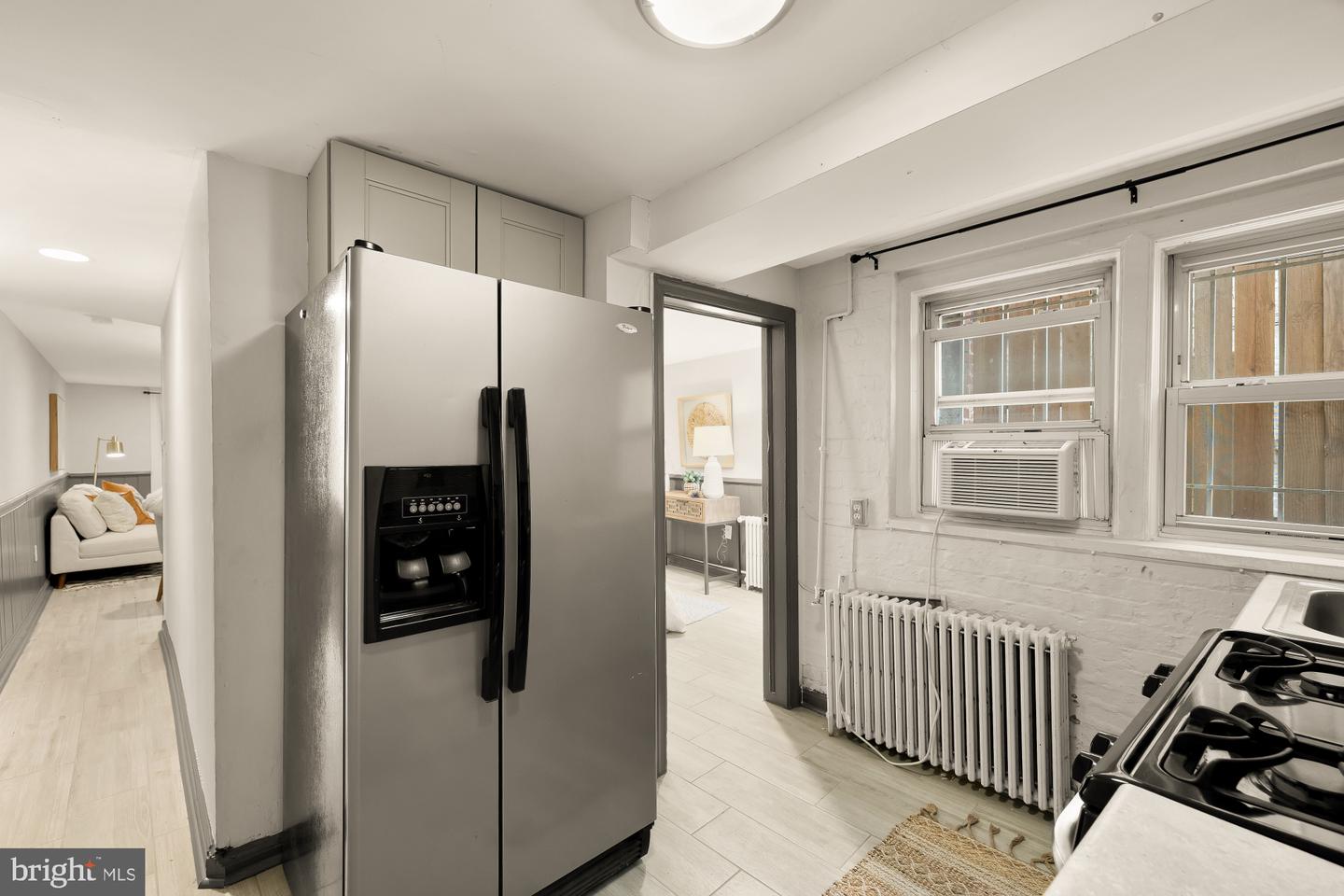 659 MARYLAND AVE NE, WASHINGTON, District Of Columbia 20002, 4 Bedrooms Bedrooms, ,3 BathroomsBathrooms,Residential,For sale,659 MARYLAND AVE NE,DCDC2220282 MLS # DCDC2220282