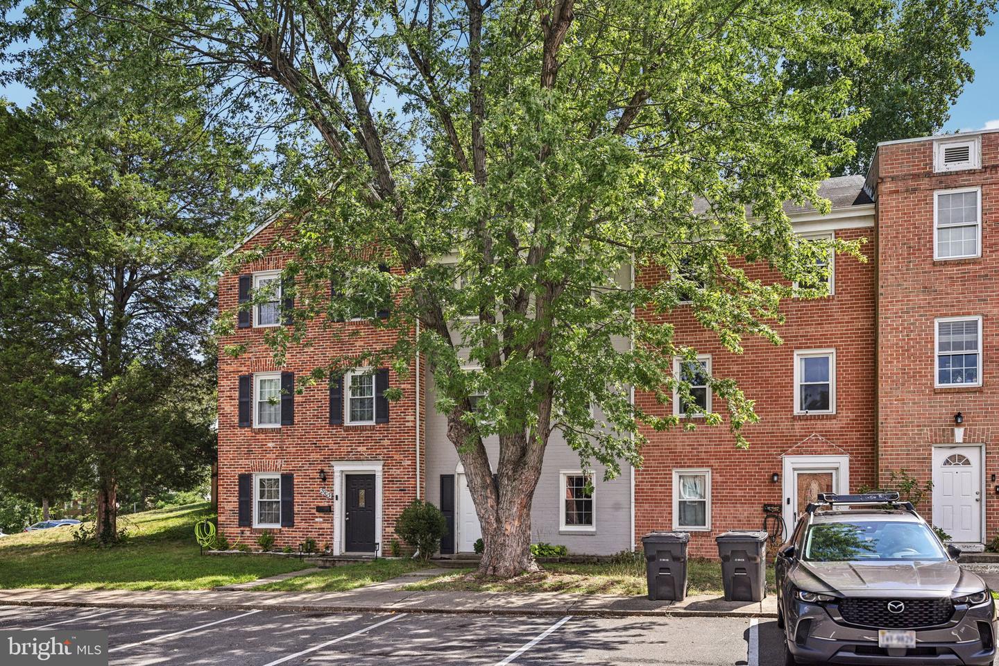 2905 WREN CT, WOODBRIDGE, Virginia 22191, 3 Bedrooms Bedrooms, 11 Rooms Rooms,2 BathroomsBathrooms,Residential,For sale,2905 WREN CT,VAPW2103416 MLS # VAPW2103416