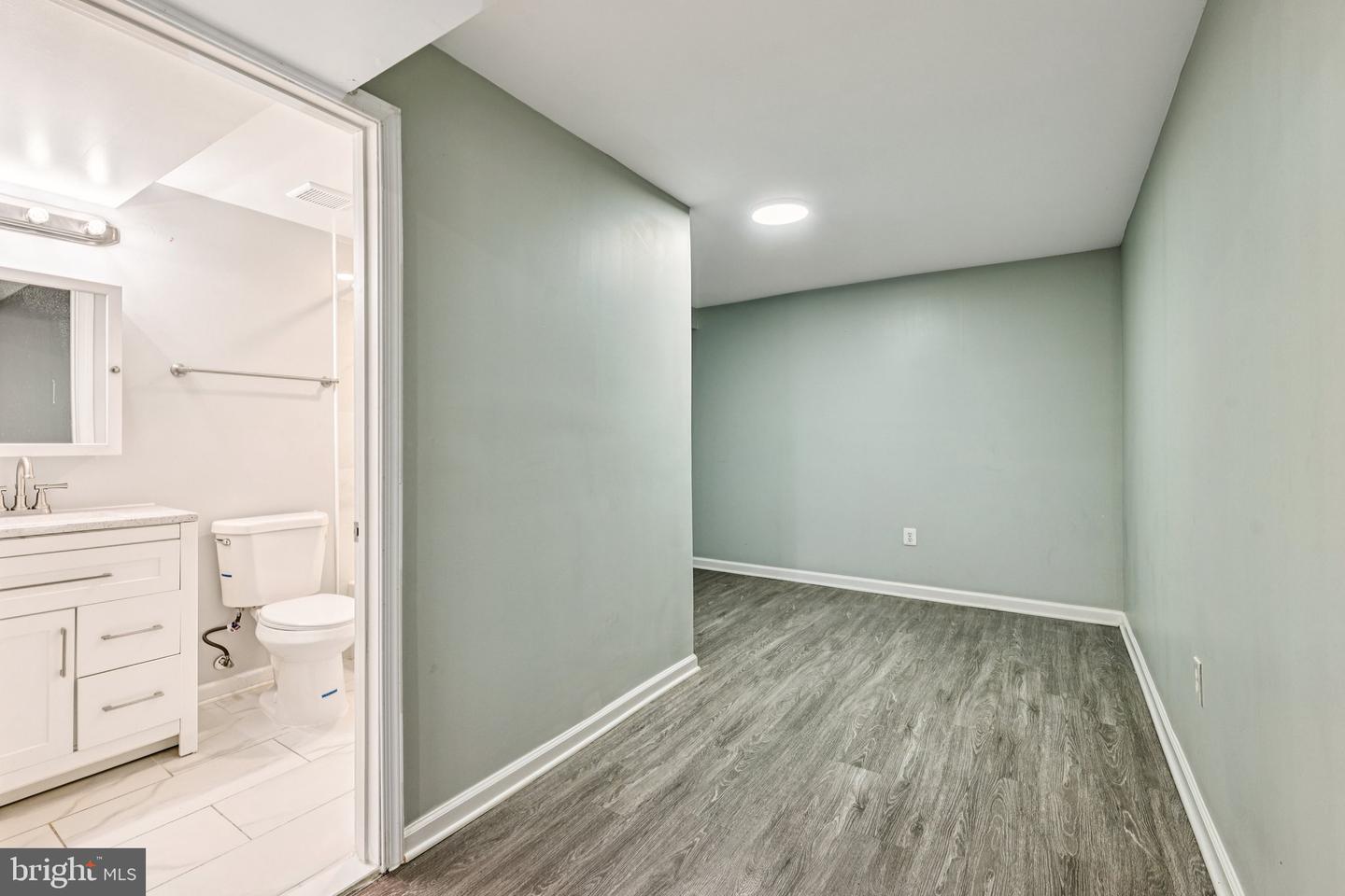 2905 WREN CT, WOODBRIDGE, Virginia 22191, 3 Bedrooms Bedrooms, 11 Rooms Rooms,2 BathroomsBathrooms,Residential,For sale,2905 WREN CT,VAPW2103416 MLS # VAPW2103416