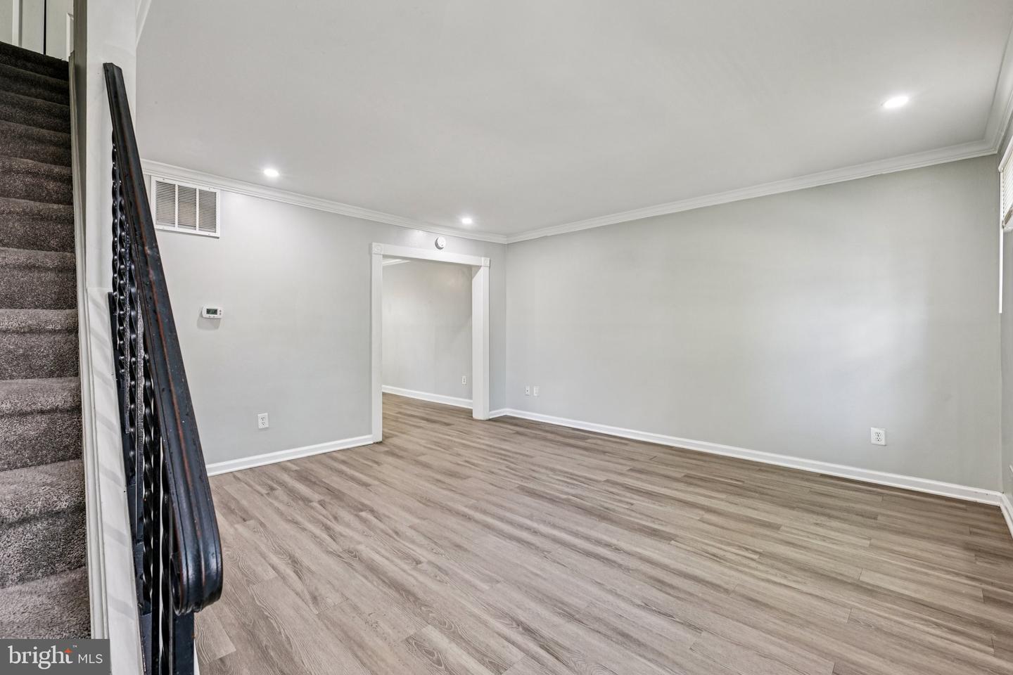 2905 WREN CT, WOODBRIDGE, Virginia 22191, 3 Bedrooms Bedrooms, 11 Rooms Rooms,2 BathroomsBathrooms,Residential,For sale,2905 WREN CT,VAPW2103416 MLS # VAPW2103416