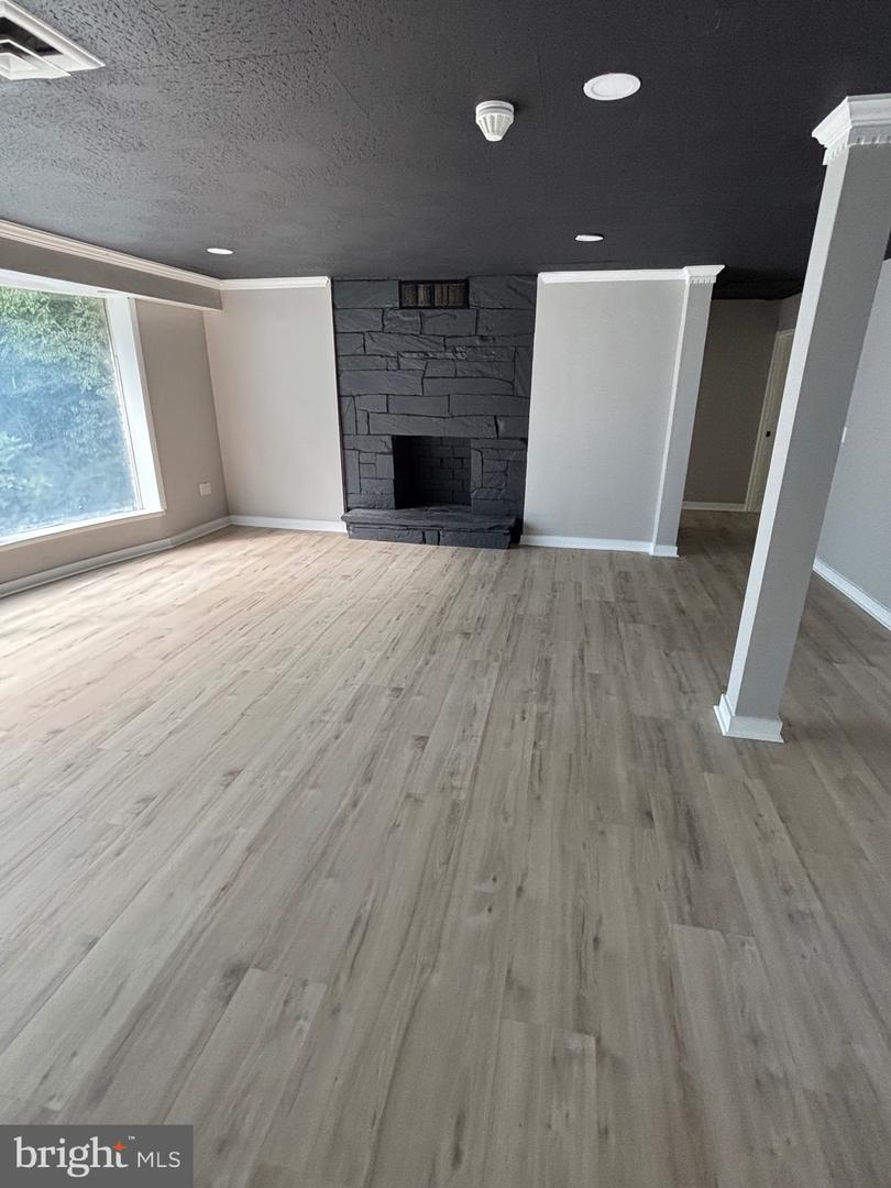 8317 LITTLE RIVER TPKE, ANNANDALE, Virginia 22003, 4 Bedrooms Bedrooms, ,3 BathroomsBathrooms,Residential,For sale,8317 LITTLE RIVER TPKE,VAFX2273192 MLS # VAFX2273192