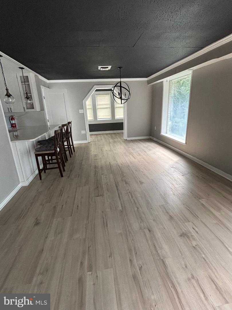 8317 LITTLE RIVER TPKE, ANNANDALE, Virginia 22003, 4 Bedrooms Bedrooms, ,3 BathroomsBathrooms,Residential,For sale,8317 LITTLE RIVER TPKE,VAFX2273192 MLS # VAFX2273192