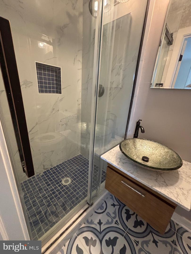 8317 LITTLE RIVER TPKE, ANNANDALE, Virginia 22003, 4 Bedrooms Bedrooms, ,3 BathroomsBathrooms,Residential,For sale,8317 LITTLE RIVER TPKE,VAFX2273192 MLS # VAFX2273192