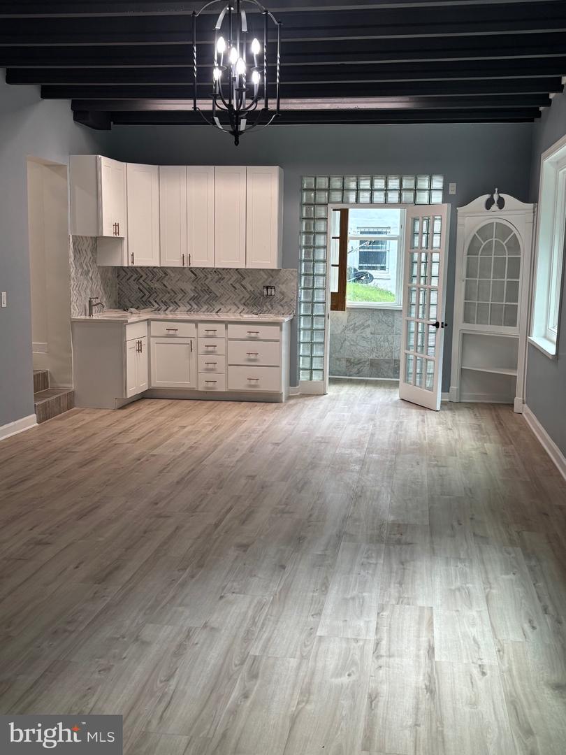 8317 LITTLE RIVER TPKE, ANNANDALE, Virginia 22003, 4 Bedrooms Bedrooms, ,3 BathroomsBathrooms,Residential,For sale,8317 LITTLE RIVER TPKE,VAFX2273192 MLS # VAFX2273192