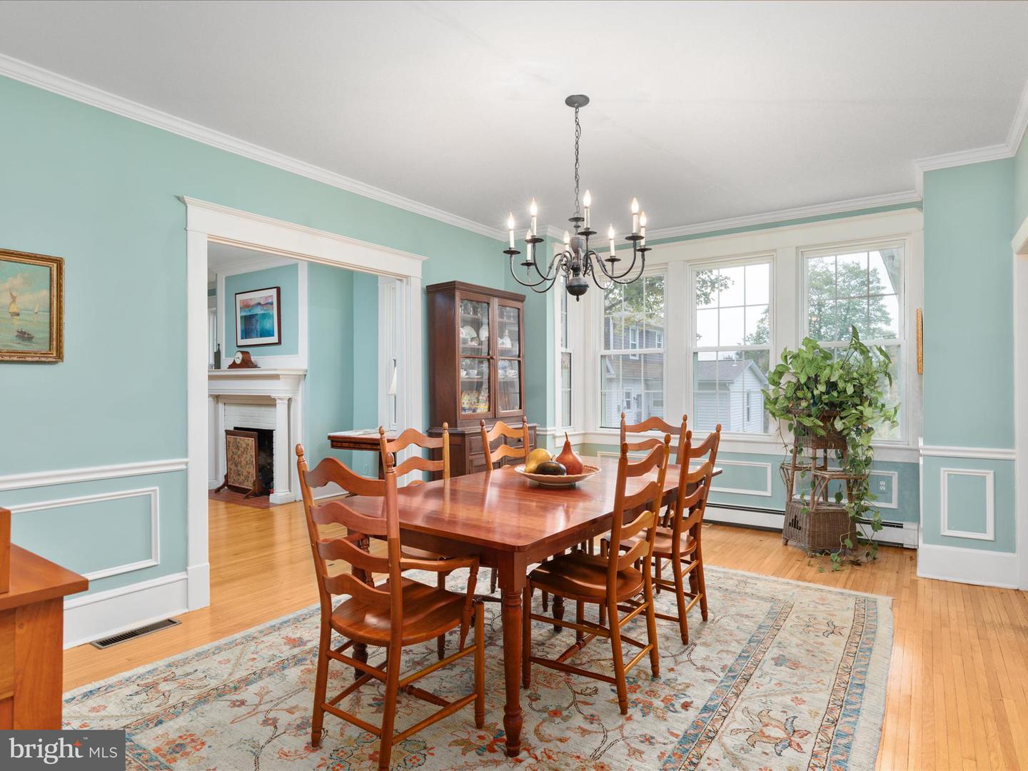 517 W LOCUST ST, WOODSTOCK, Virginia 22664, 6 Bedrooms Bedrooms, ,3 BathroomsBathrooms,Residential,For sale,517 W LOCUST ST,VASH2012792 MLS # VASH2012792