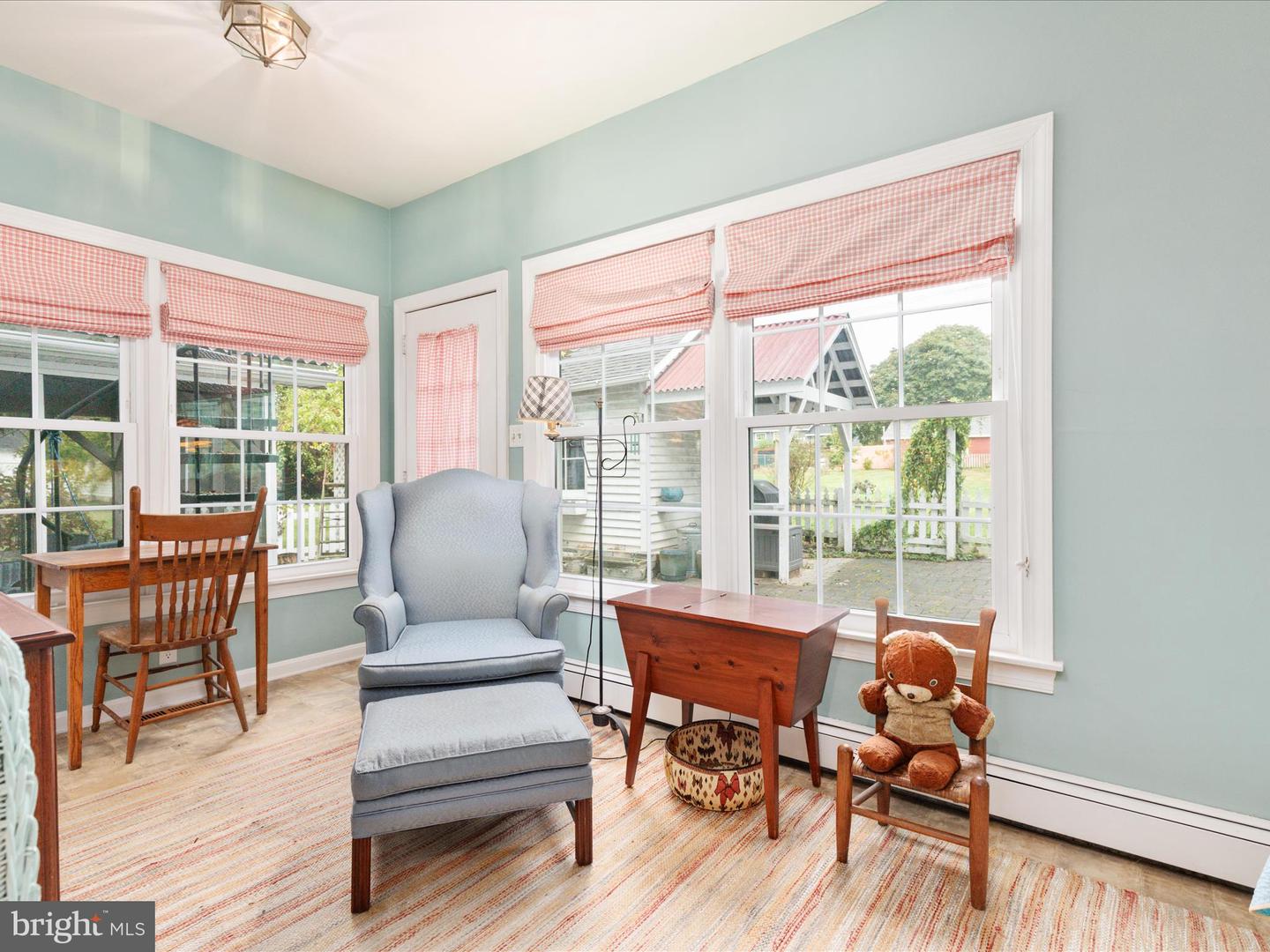 517 W LOCUST ST, WOODSTOCK, Virginia 22664, 6 Bedrooms Bedrooms, ,3 BathroomsBathrooms,Residential,For sale,517 W LOCUST ST,VASH2012792 MLS # VASH2012792