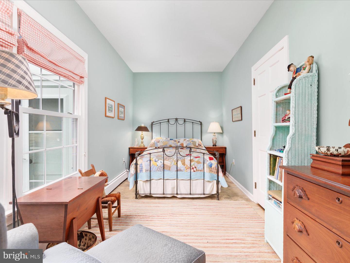 517 W LOCUST ST, WOODSTOCK, Virginia 22664, 6 Bedrooms Bedrooms, ,3 BathroomsBathrooms,Residential,For sale,517 W LOCUST ST,VASH2012792 MLS # VASH2012792