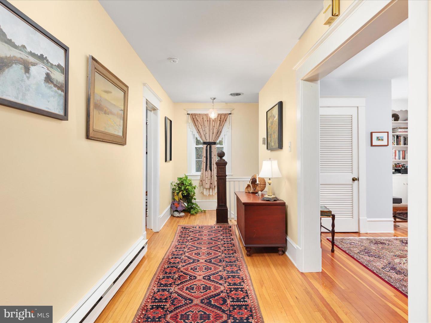 517 W LOCUST ST, WOODSTOCK, Virginia 22664, 6 Bedrooms Bedrooms, ,3 BathroomsBathrooms,Residential,For sale,517 W LOCUST ST,VASH2012792 MLS # VASH2012792