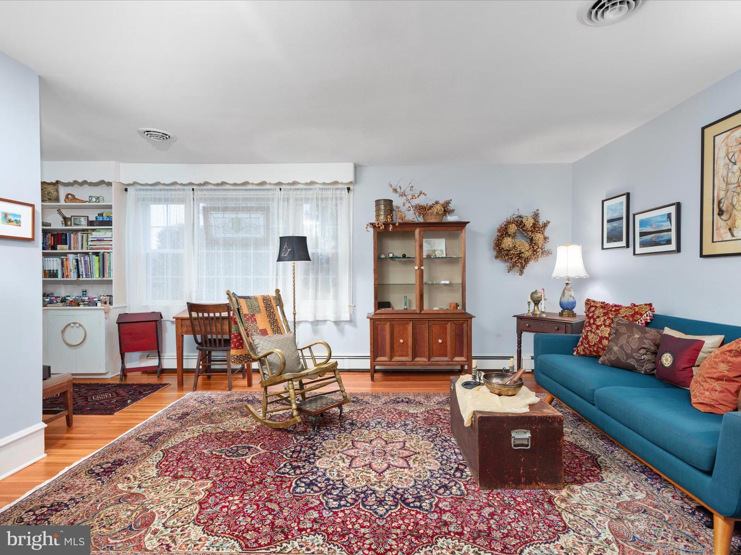 517 W LOCUST ST, WOODSTOCK, Virginia 22664, 6 Bedrooms Bedrooms, ,3 BathroomsBathrooms,Residential,For sale,517 W LOCUST ST,VASH2012792 MLS # VASH2012792