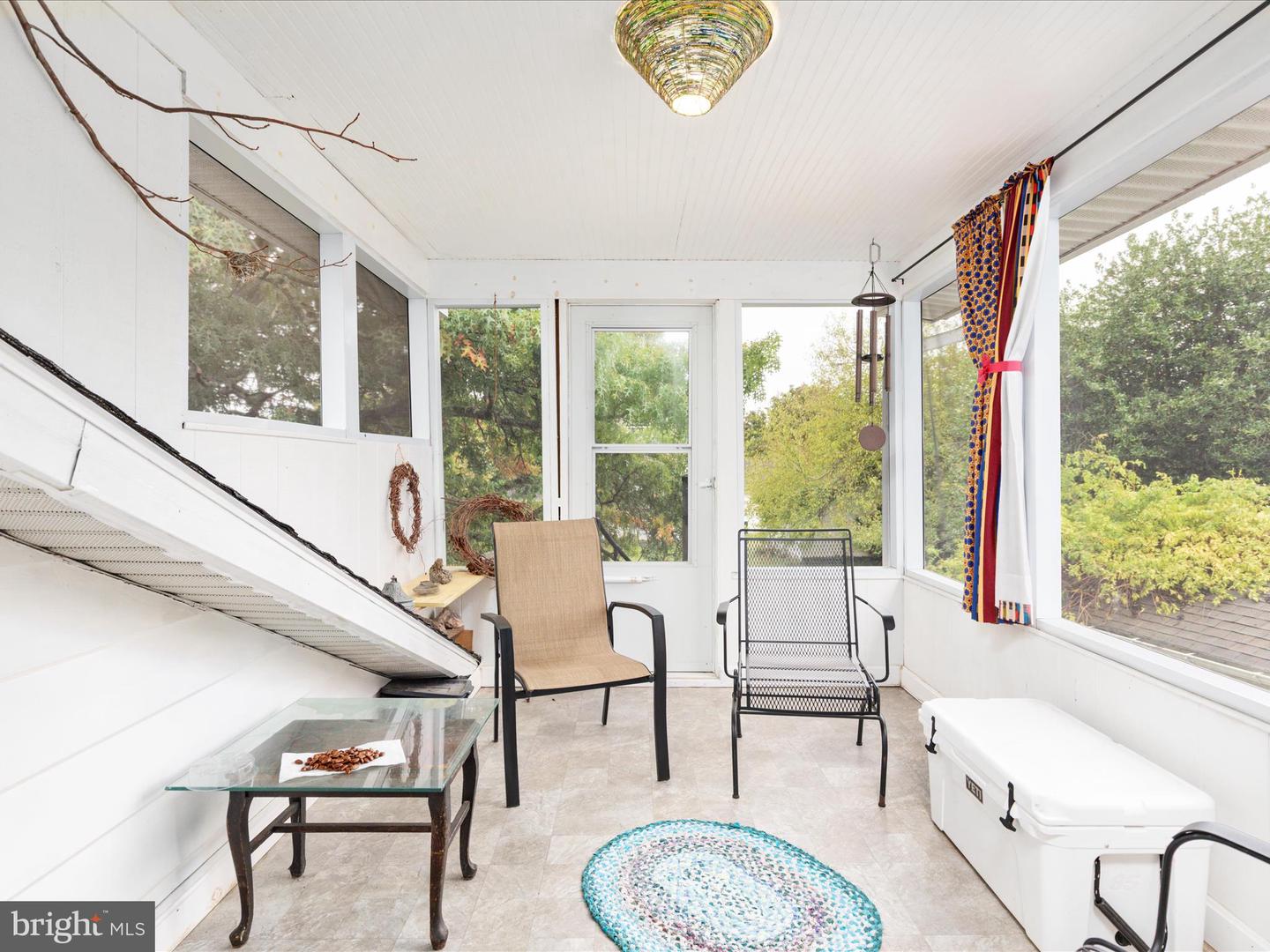 517 W LOCUST ST, WOODSTOCK, Virginia 22664, 6 Bedrooms Bedrooms, ,3 BathroomsBathrooms,Residential,For sale,517 W LOCUST ST,VASH2012792 MLS # VASH2012792