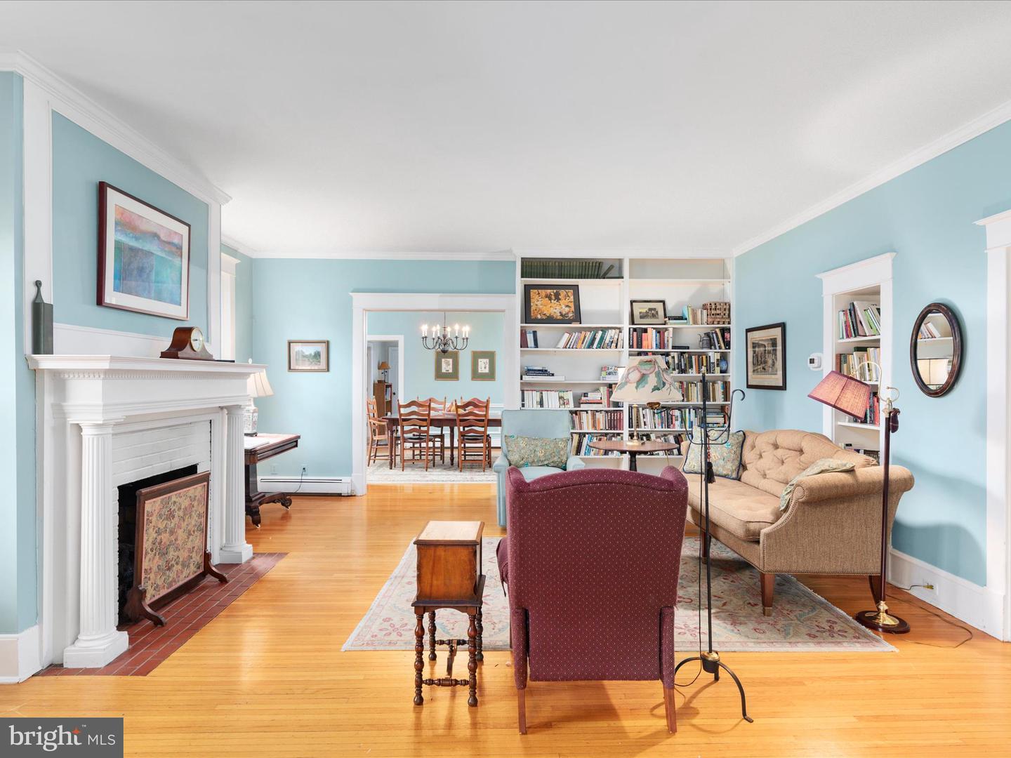 517 W LOCUST ST, WOODSTOCK, Virginia 22664, 6 Bedrooms Bedrooms, ,3 BathroomsBathrooms,Residential,For sale,517 W LOCUST ST,VASH2012792 MLS # VASH2012792