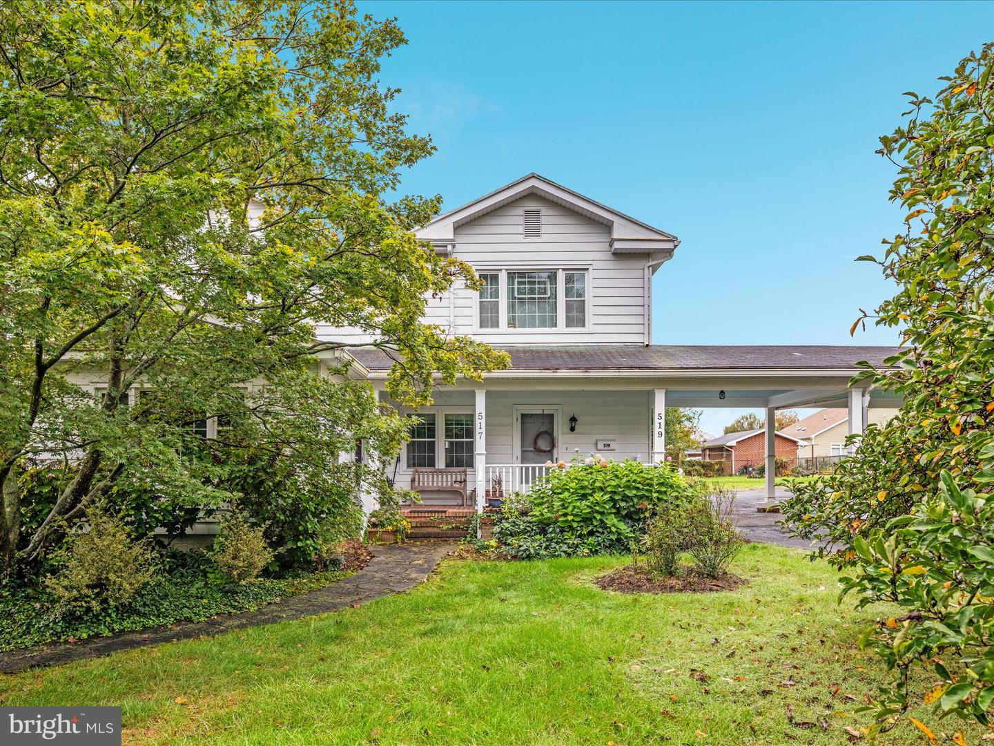 517 W LOCUST ST, WOODSTOCK, Virginia 22664, 6 Bedrooms Bedrooms, ,3 BathroomsBathrooms,Residential,For sale,517 W LOCUST ST,VASH2012792 MLS # VASH2012792