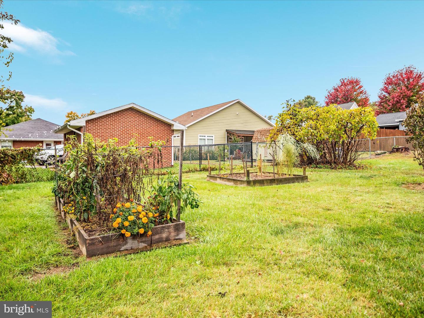 517 W LOCUST ST, WOODSTOCK, Virginia 22664, 6 Bedrooms Bedrooms, ,3 BathroomsBathrooms,Residential,For sale,517 W LOCUST ST,VASH2012792 MLS # VASH2012792