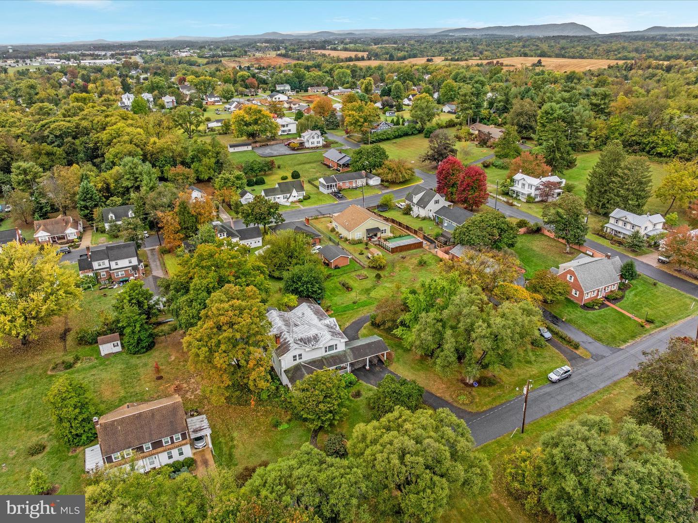 517 W LOCUST ST, WOODSTOCK, Virginia 22664, 6 Bedrooms Bedrooms, ,3 BathroomsBathrooms,Residential,For sale,517 W LOCUST ST,VASH2012792 MLS # VASH2012792