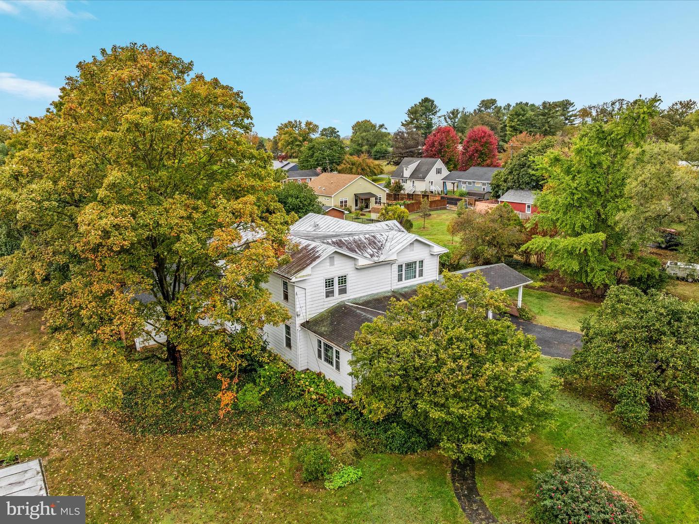 517 W LOCUST ST, WOODSTOCK, Virginia 22664, 6 Bedrooms Bedrooms, ,3 BathroomsBathrooms,Residential,For sale,517 W LOCUST ST,VASH2012792 MLS # VASH2012792