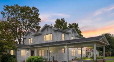 517 W LOCUST ST, WOODSTOCK, Virginia 22664, 6 Bedrooms Bedrooms, ,3 BathroomsBathrooms,Residential,For sale,517 W LOCUST ST,VASH2012792 MLS # VASH2012792