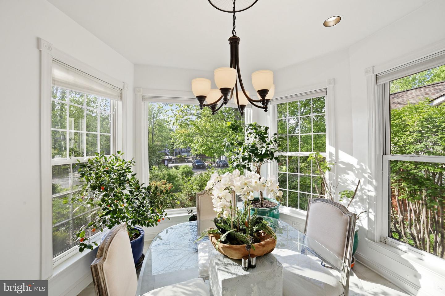 143 EDGEMONT CIR, LOCUST GROVE, Virginia 22508, 6 Bedrooms Bedrooms, ,4 BathroomsBathrooms,Residential,For sale,143 EDGEMONT CIR,VAOR2012624 MLS # VAOR2012624