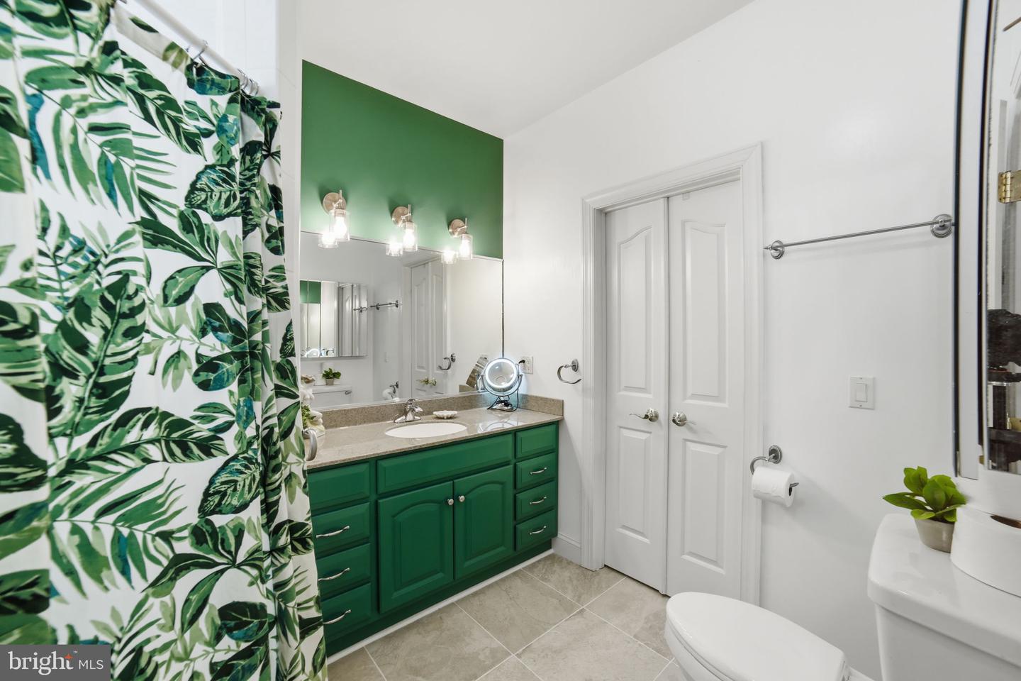 143 EDGEMONT CIR, LOCUST GROVE, Virginia 22508, 6 Bedrooms Bedrooms, ,4 BathroomsBathrooms,Residential,For sale,143 EDGEMONT CIR,VAOR2012624 MLS # VAOR2012624