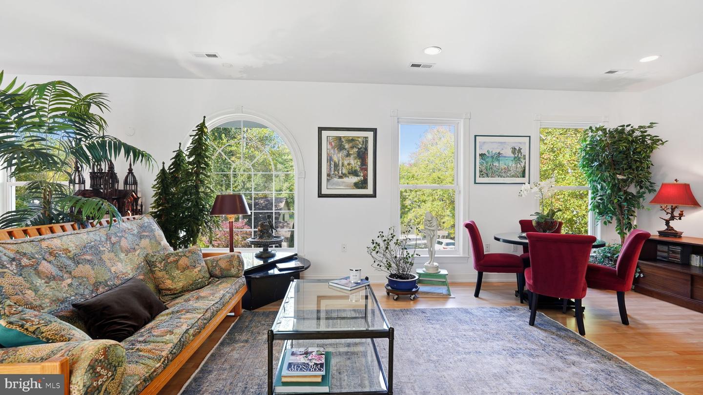 143 EDGEMONT CIR, LOCUST GROVE, Virginia 22508, 6 Bedrooms Bedrooms, ,4 BathroomsBathrooms,Residential,For sale,143 EDGEMONT CIR,VAOR2012624 MLS # VAOR2012624