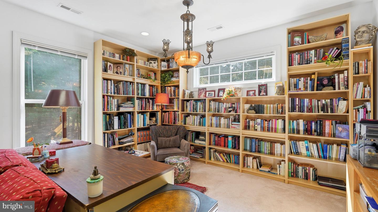 143 EDGEMONT CIR, LOCUST GROVE, Virginia 22508, 6 Bedrooms Bedrooms, ,4 BathroomsBathrooms,Residential,For sale,143 EDGEMONT CIR,VAOR2012624 MLS # VAOR2012624