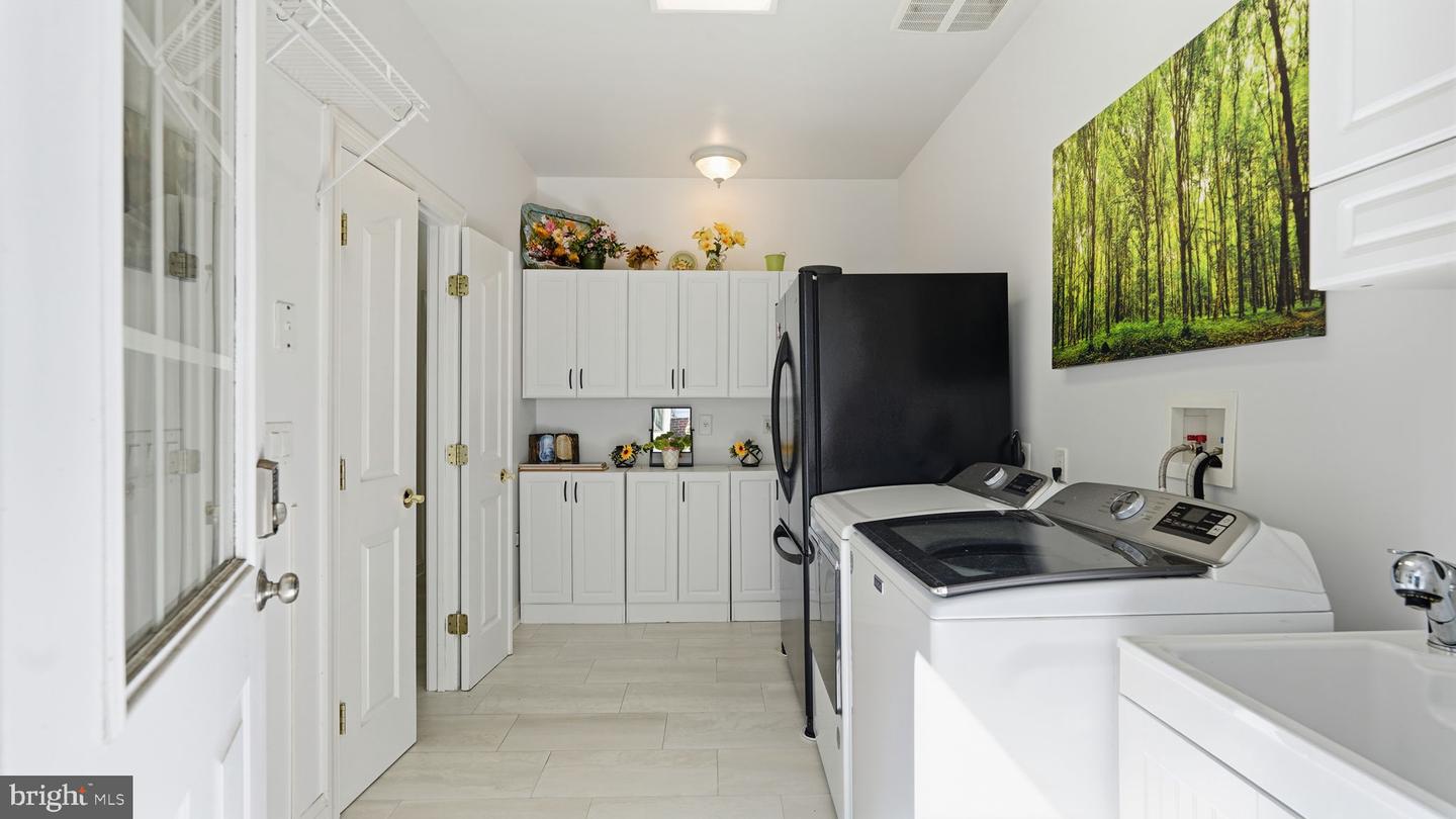 143 EDGEMONT CIR, LOCUST GROVE, Virginia 22508, 6 Bedrooms Bedrooms, ,4 BathroomsBathrooms,Residential,For sale,143 EDGEMONT CIR,VAOR2012624 MLS # VAOR2012624