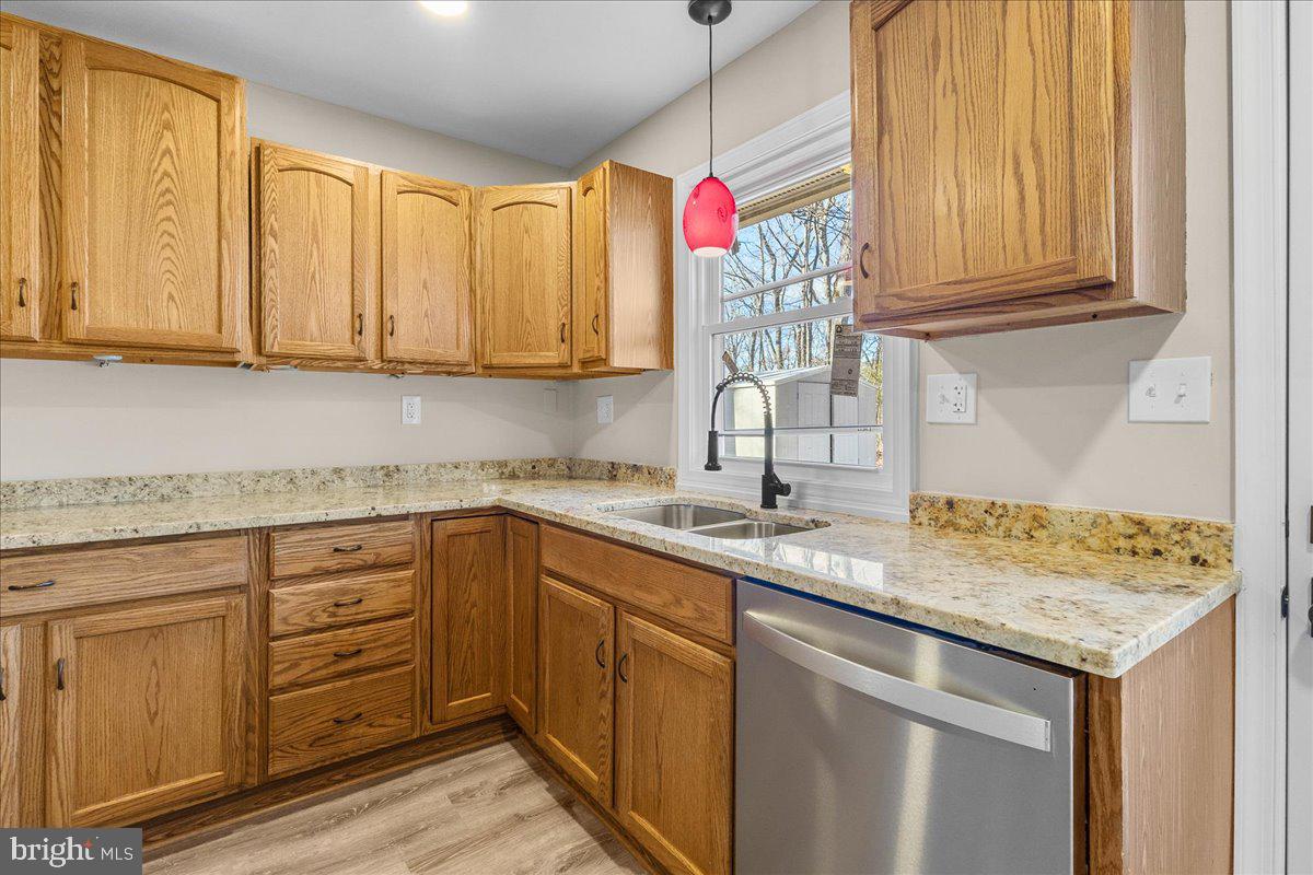 3903 SWANSON CT, FREDERICKSBURG, Virginia 22408, 4 Bedrooms Bedrooms, ,2 BathroomsBathrooms,Residential,For sale,3903 SWANSON CT,VASP2037136 MLS # VASP2037136