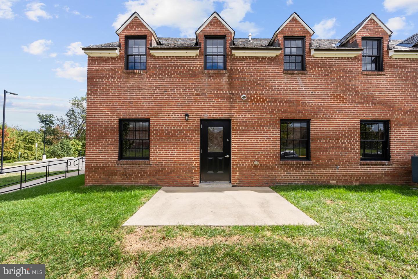 9071 POWER HOUSE RD #101, LORTON, Virginia 22079, 1 Bedroom Bedrooms, 5 Rooms Rooms,1 BathroomBathrooms,Residential,For sale,9071 POWER HOUSE RD #101,VAFX2275910 MLS # VAFX2275910