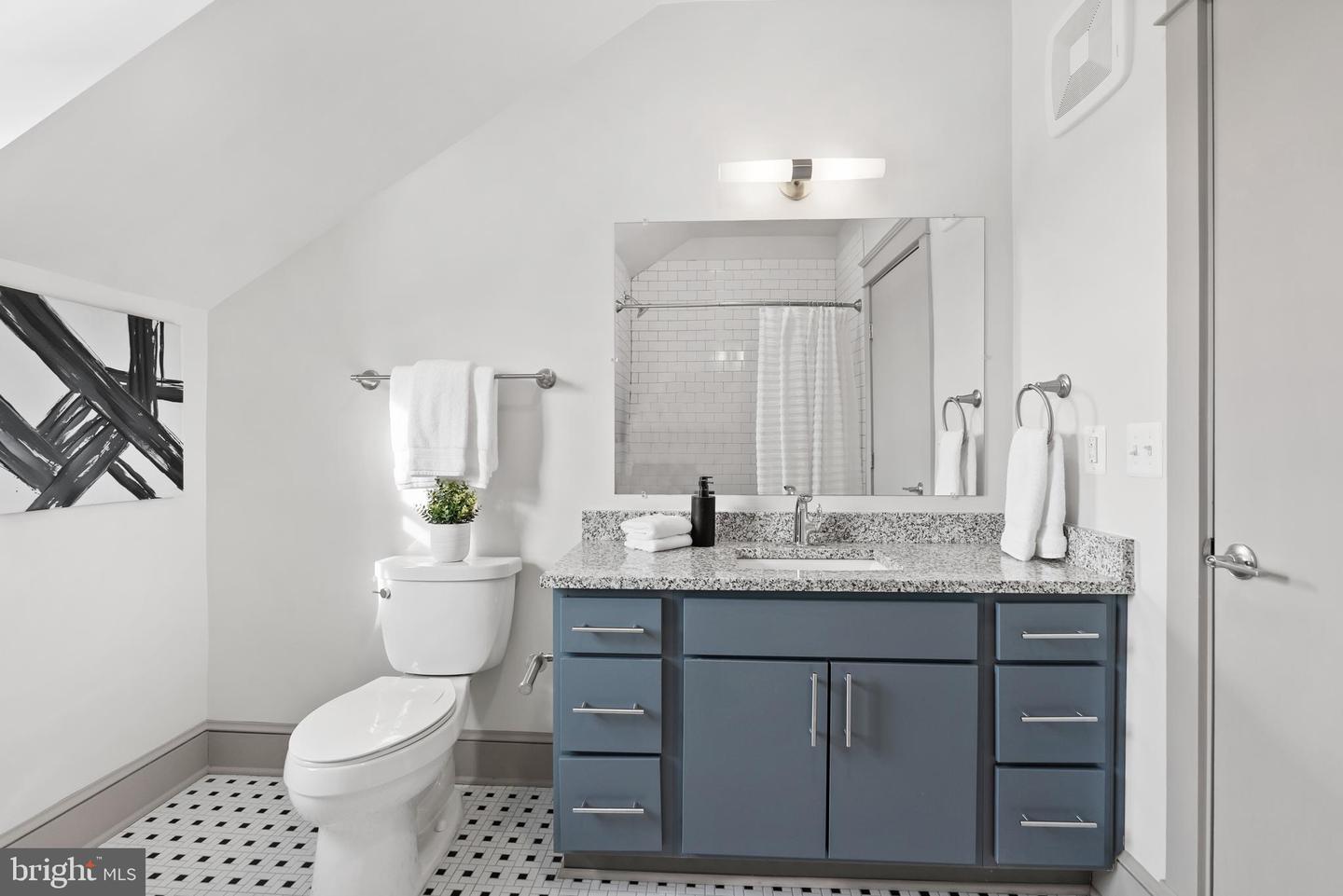 9071 POWER HOUSE RD #101, LORTON, Virginia 22079, 1 Bedroom Bedrooms, 5 Rooms Rooms,1 BathroomBathrooms,Residential,For sale,9071 POWER HOUSE RD #101,VAFX2275910 MLS # VAFX2275910