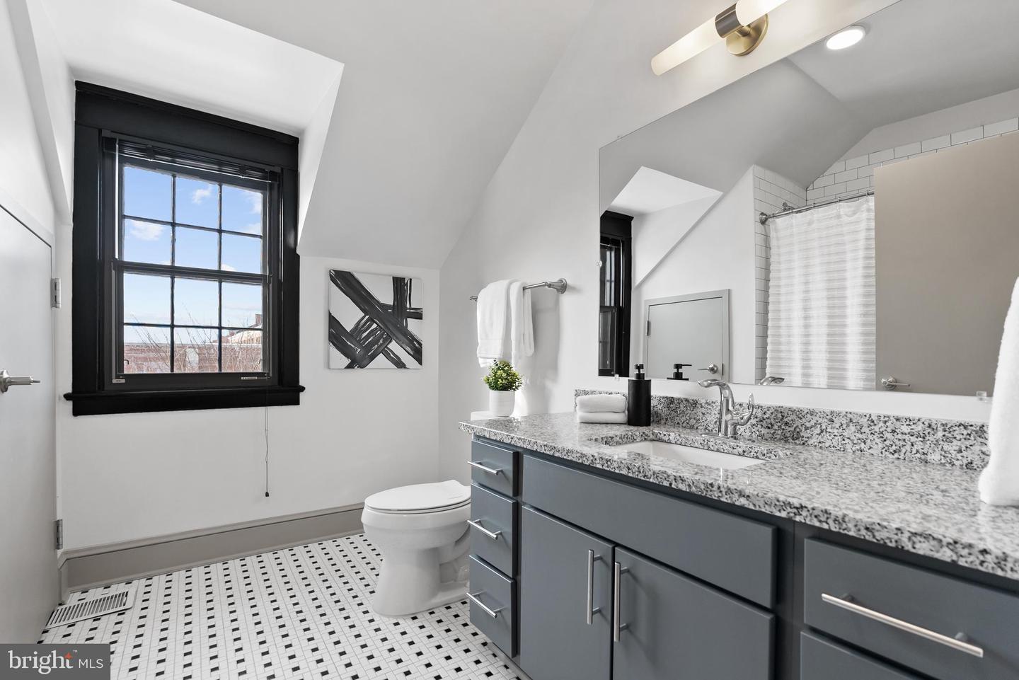 9071 POWER HOUSE RD #101, LORTON, Virginia 22079, 1 Bedroom Bedrooms, 5 Rooms Rooms,1 BathroomBathrooms,Residential,For sale,9071 POWER HOUSE RD #101,VAFX2275910 MLS # VAFX2275910