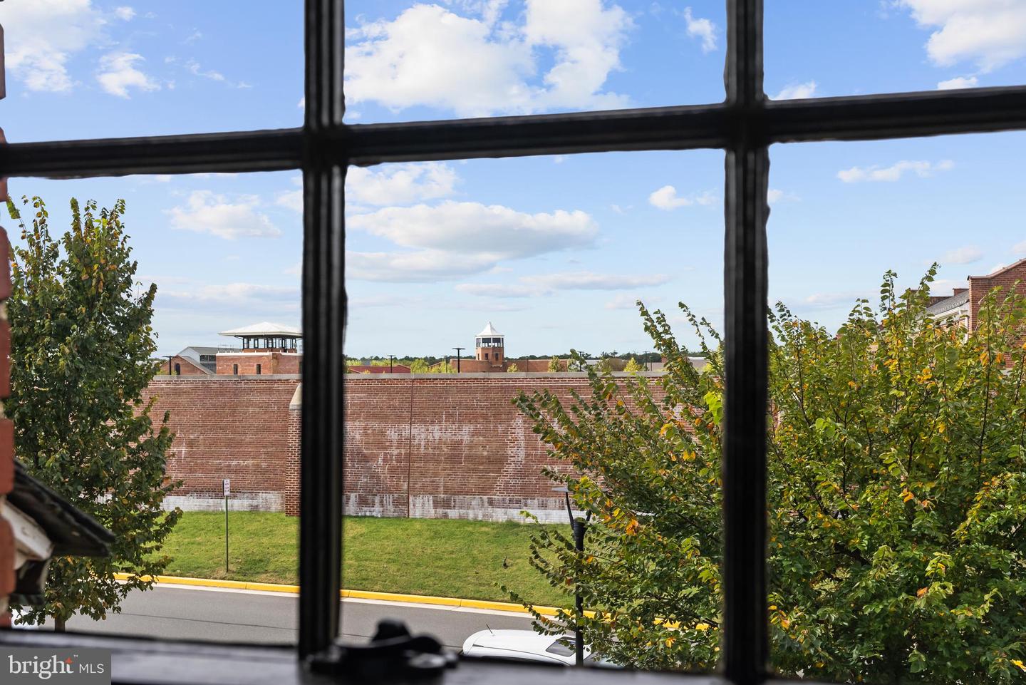 9071 POWER HOUSE RD #101, LORTON, Virginia 22079, 1 Bedroom Bedrooms, 5 Rooms Rooms,1 BathroomBathrooms,Residential,For sale,9071 POWER HOUSE RD #101,VAFX2275910 MLS # VAFX2275910