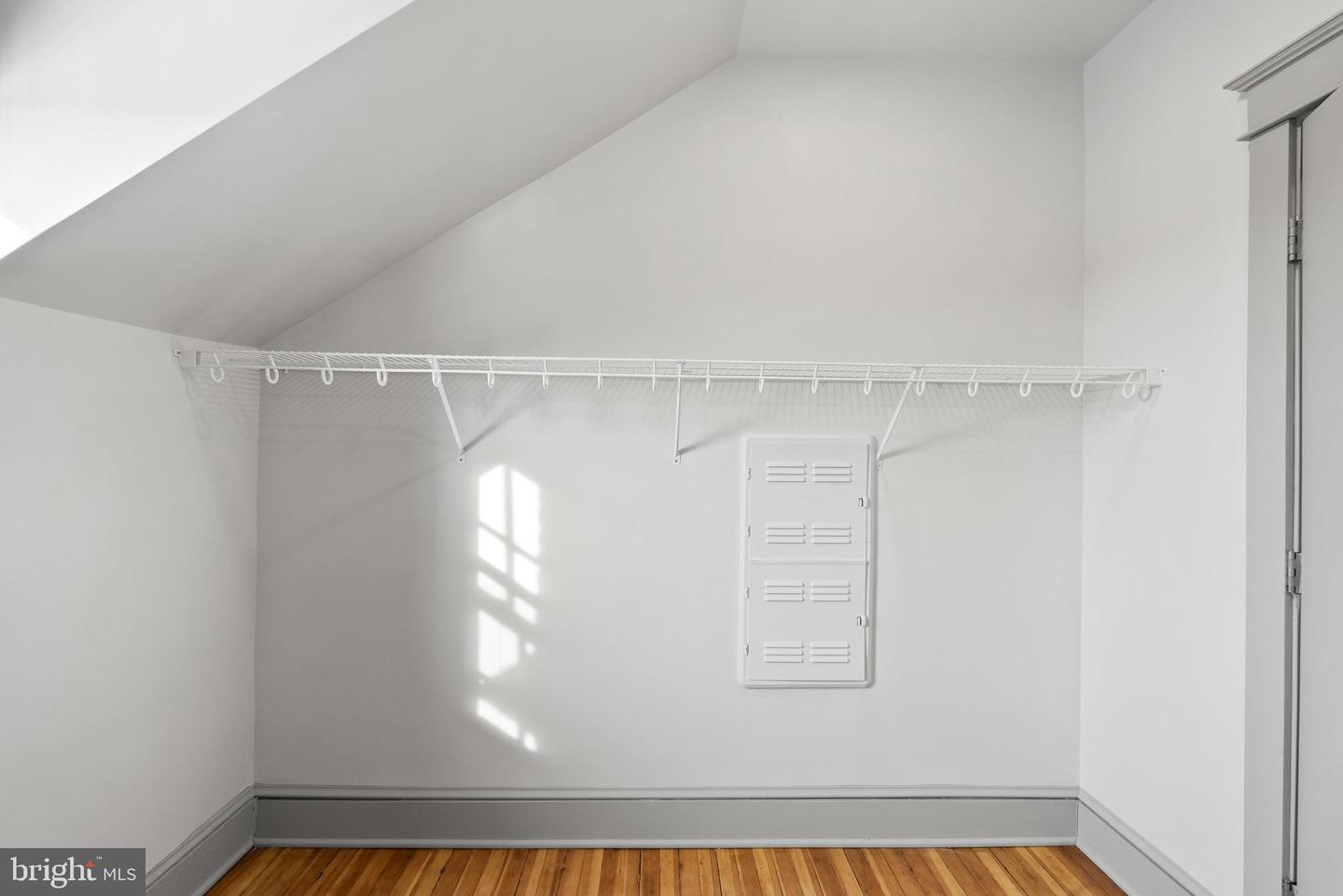 9071 POWER HOUSE RD #101, LORTON, Virginia 22079, 1 Bedroom Bedrooms, 5 Rooms Rooms,1 BathroomBathrooms,Residential,For sale,9071 POWER HOUSE RD #101,VAFX2275910 MLS # VAFX2275910