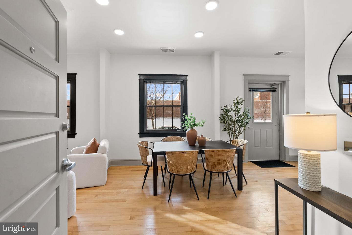 9071 POWER HOUSE RD #101, LORTON, Virginia 22079, 1 Bedroom Bedrooms, 5 Rooms Rooms,1 BathroomBathrooms,Residential,For sale,9071 POWER HOUSE RD #101,VAFX2275910 MLS # VAFX2275910