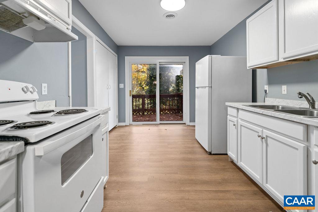 904 ROCK CREEK RD, CHARLOTTESVILLE, Virginia 22903, 3 Bedrooms Bedrooms, ,1 BathroomBathrooms,Residential,For sale,904 ROCK CREEK RD,671475 MLS # 671475