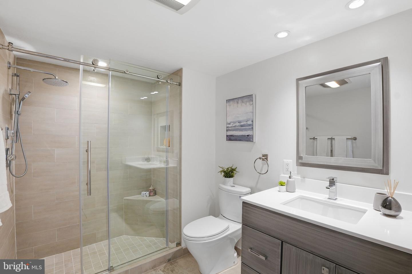 1080 WISCONSIN AVE NW #305, WASHINGTON, District Of Columbia 20007, 1 Bedroom Bedrooms, ,1 BathroomBathrooms,Residential,For sale,1080 WISCONSIN AVE NW #305,DCDC2233254 MLS # DCDC2233254