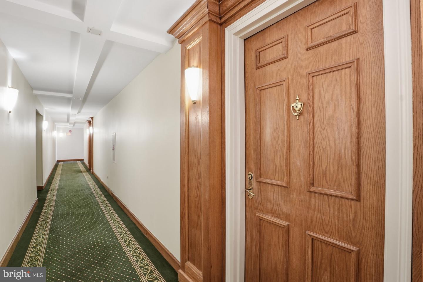 1080 WISCONSIN AVE NW #305, WASHINGTON, District Of Columbia 20007, 1 Bedroom Bedrooms, ,1 BathroomBathrooms,Residential,For sale,1080 WISCONSIN AVE NW #305,DCDC2233254 MLS # DCDC2233254