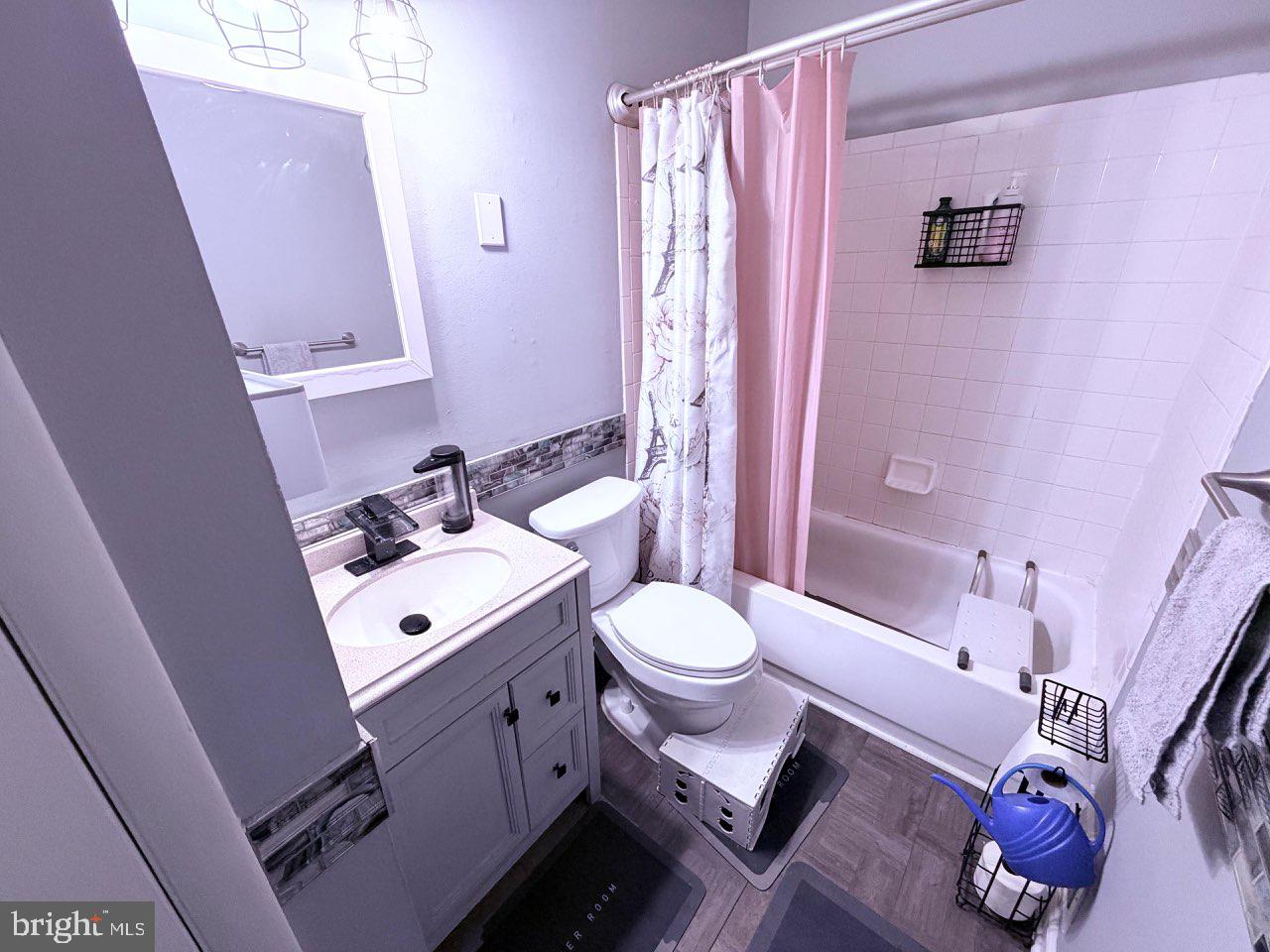 2927 PHEASANT LN, WOODBRIDGE, Virginia 22191, 4 Bedrooms Bedrooms, 6 Rooms Rooms,2 BathroomsBathrooms,Residential,For sale,2927 PHEASANT LN,VAPW2108718 MLS # VAPW2108718