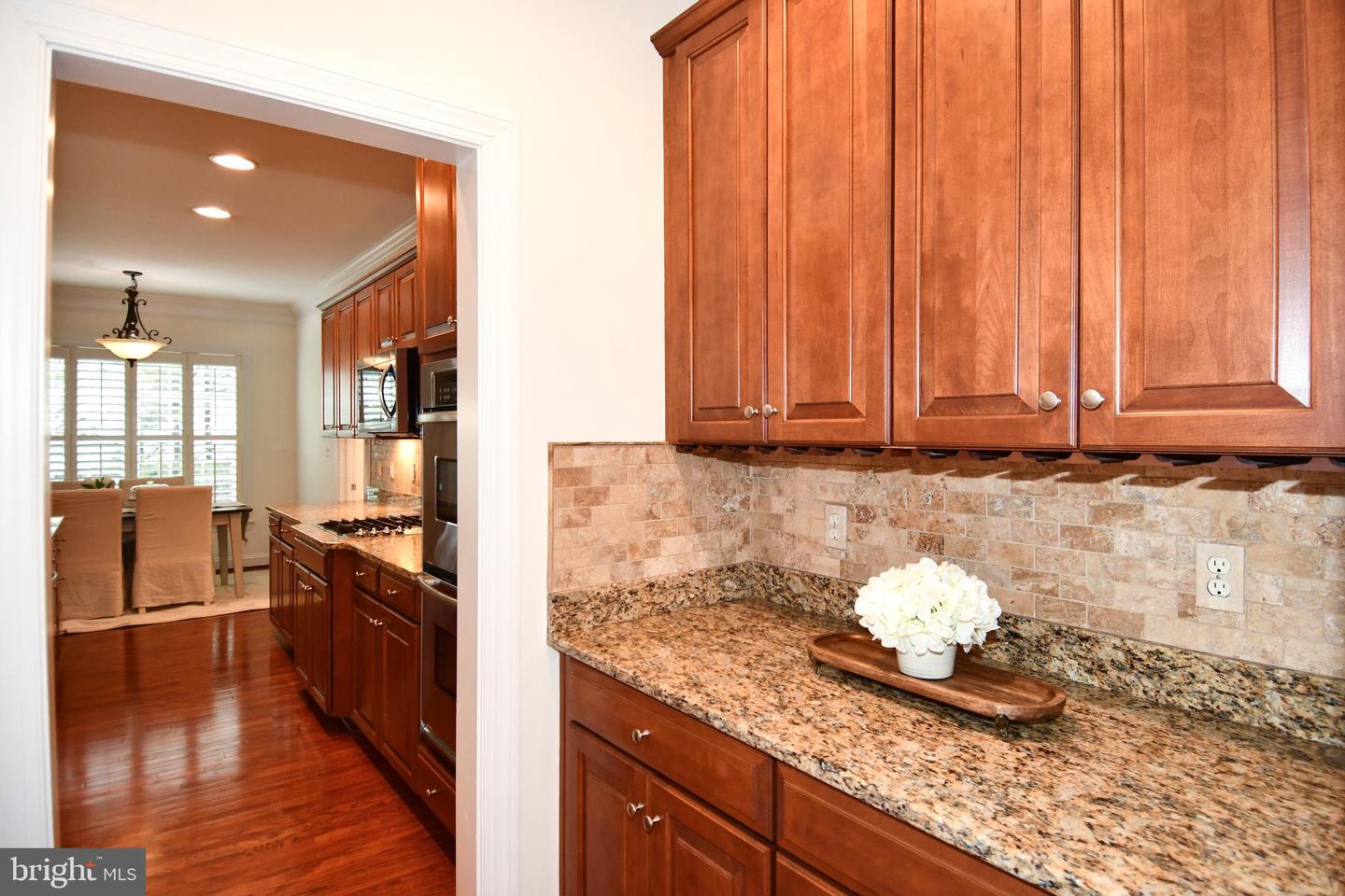 5104 HIRST VALLEY WAY, CENTREVILLE, Virginia 20120, 5 Bedrooms Bedrooms, ,4 BathroomsBathrooms,Residential,For sale,5104 HIRST VALLEY WAY,VAFX2281860 MLS # VAFX2281860