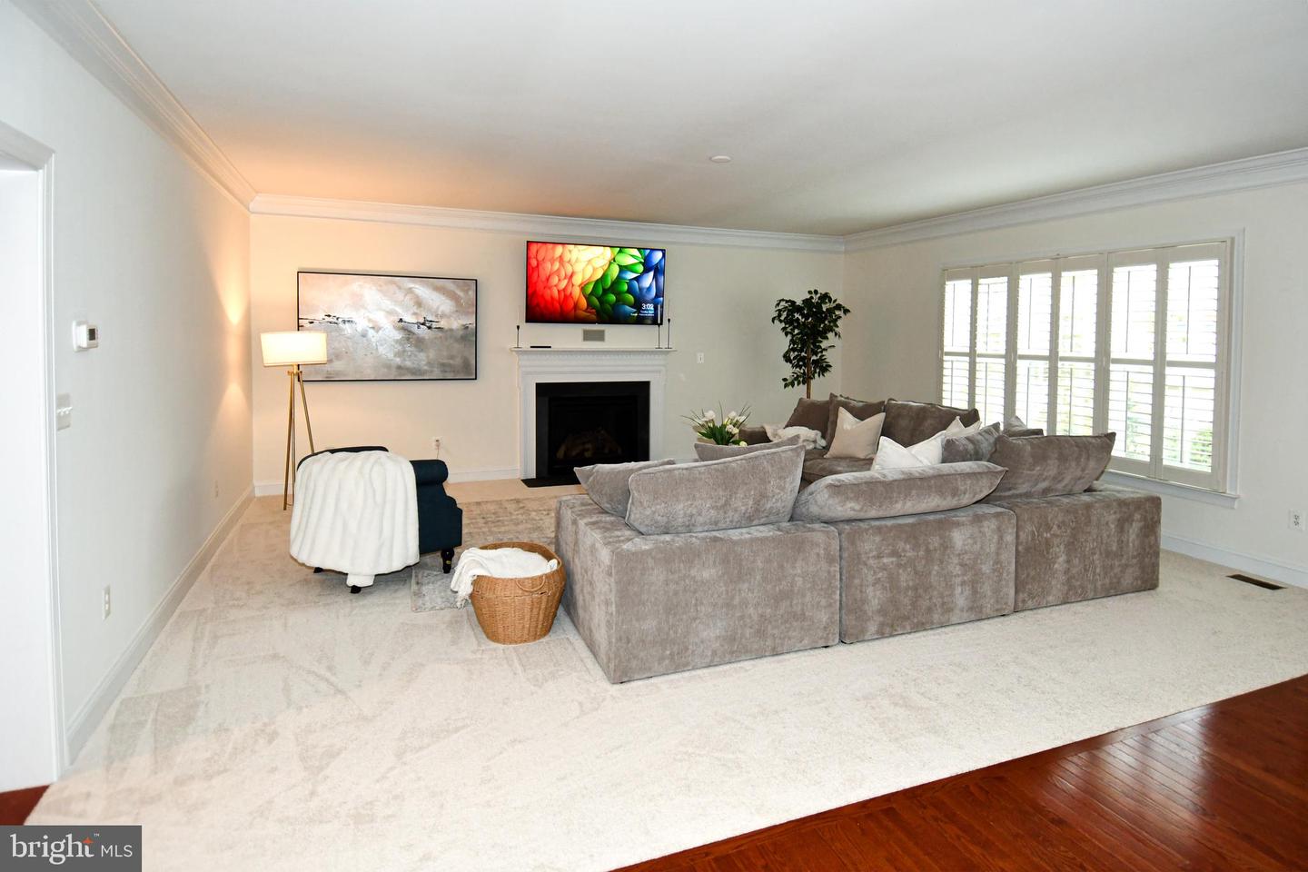 5104 HIRST VALLEY WAY, CENTREVILLE, Virginia 20120, 5 Bedrooms Bedrooms, ,4 BathroomsBathrooms,Residential,For sale,5104 HIRST VALLEY WAY,VAFX2281860 MLS # VAFX2281860